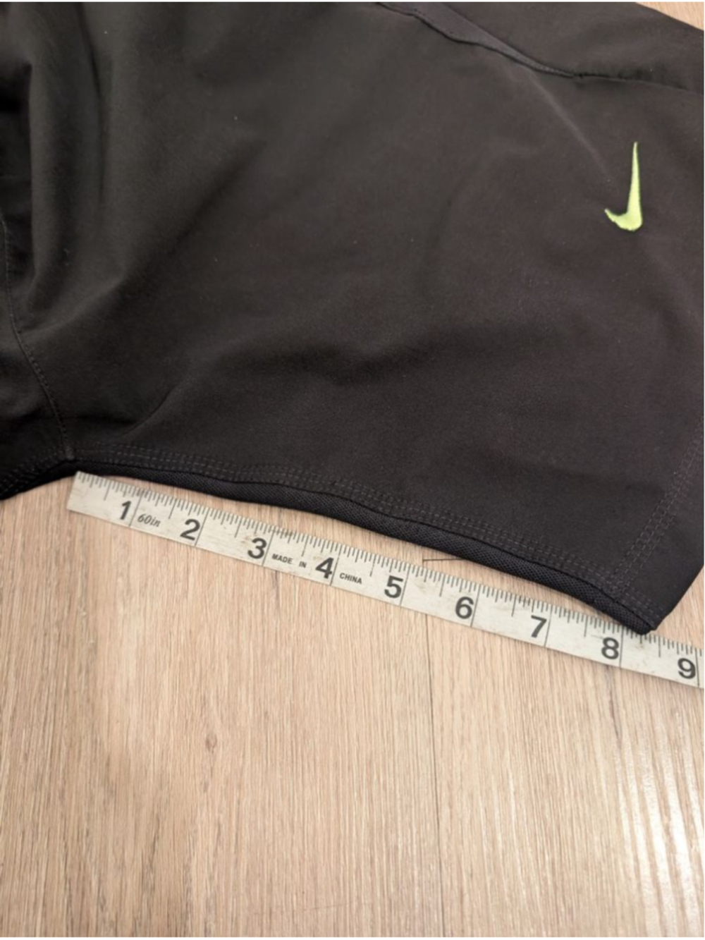 Nike Running Black Athletic 8" Shorts Green Embroidered Swoosh Zippered Pocket - Picture 7 of 7